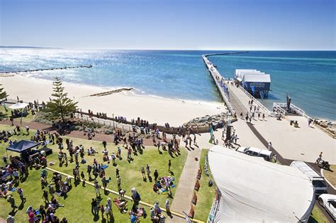 Beach Holiday at Busselton, Western Australia | CAMEMBERU