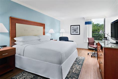 Hotels Near Richmond, VA | Four Points by Sheraton Richmond Airport