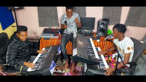 Levi Pro Saviour Bee And Funky Jehu On Piano Seben Youtube