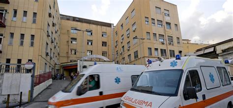 Meningite Muore Sedicenne In Ospedale A Reggio Calabria La Direzione