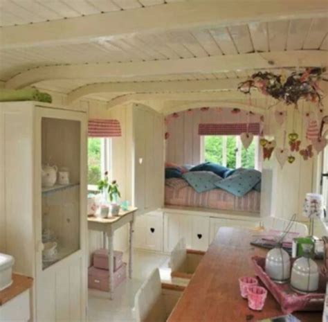 Pin By Amanda Parry On Caravan Mobile Homes Tiny House Living Small