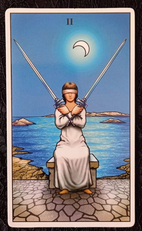 Dois De Espadas Tarot Conselhos E Significados Amor E Saúde