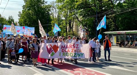 Lublin ulicami miasta przeszedł 10 Marsz dla Życia i Rodziny Życie