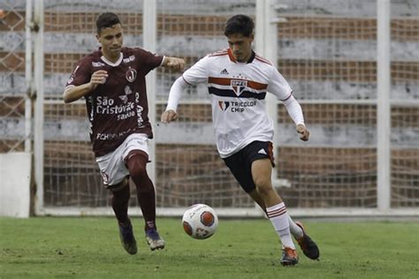 Sub Goleia O Juventus E Dispara Na Lideran A Do Paulista Spfc