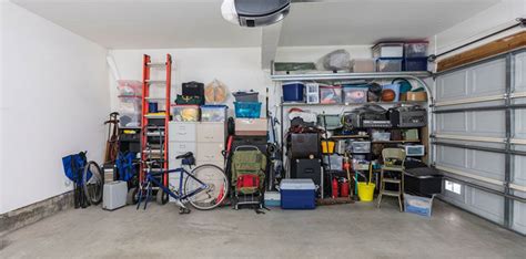 What are garage clean-up services | Winnipeg Junk Removal by Kloos