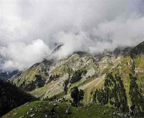 Snow Line Trek In Himachal Pradesh Mcleod Ganj Dharamshala