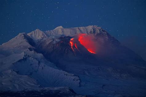 Rt En Español On Twitter El Volcán Activo Más Alto De Eurasia Entra