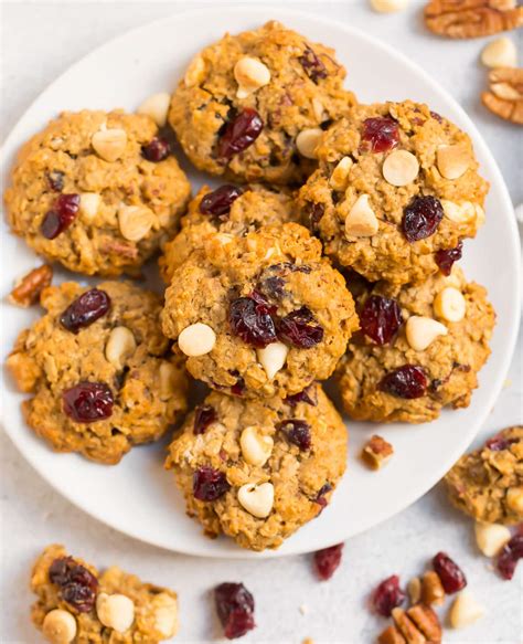 Cranberry Oatmeal Cookies With White Chocolate Chips