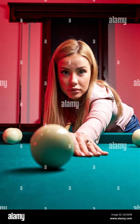 Woman Playing Snooker She Is Aiming To Shoot The Snooker Ball Holding