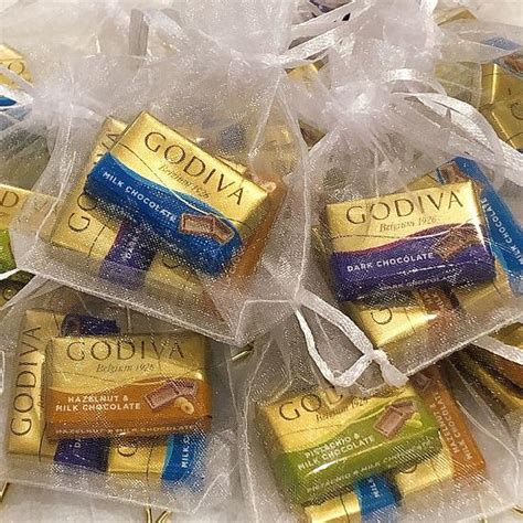 Godiva ゴディバ チョコレート プチギフト バレンタイン 個包装 【 3粒 12個セット 】 巾着 ラッピング ホワイトデー 景品