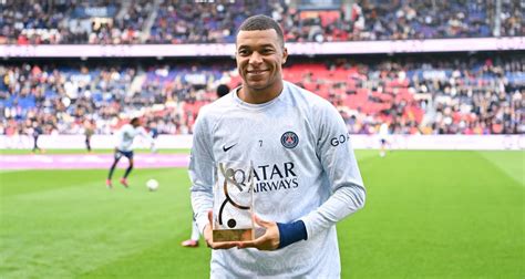 PSG Mbappé de retour à l entraînement avec son frère