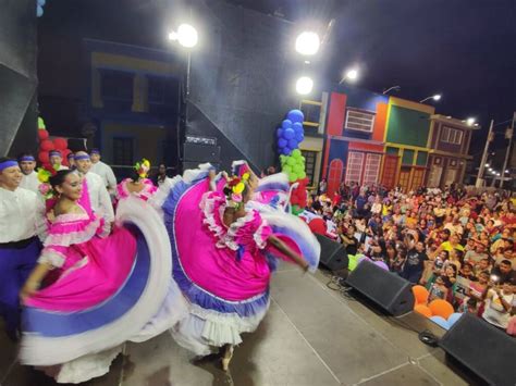 M S De Mil Personas Se Espera Disfruten Del Gran Desfile De Carnaval