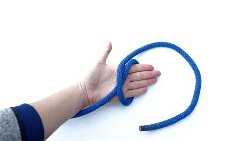 Rock Climbing Knots: 7 Essential Knots Every Climber Should Know - Cool ...