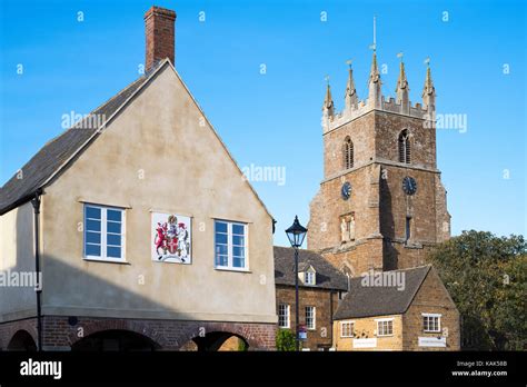 Deddington market place in September afternoon sunlight. Deddington ...