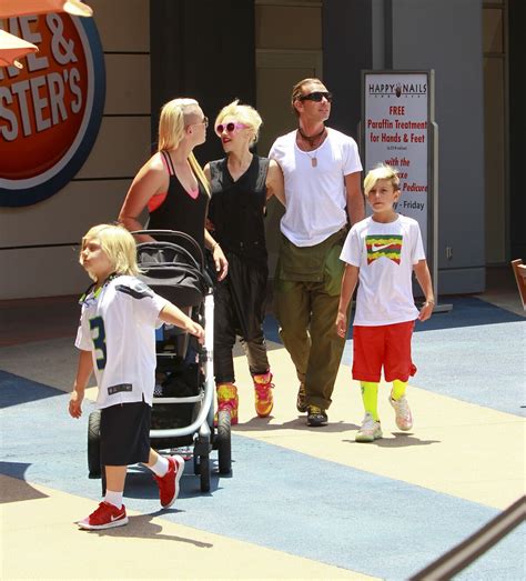 Vid O Gwen Stefani Son Mari Gavin Rossdale Et Leurs Fils Kingston