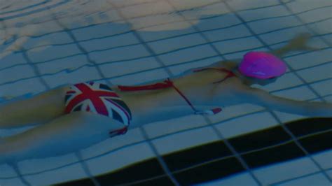 Nude Video Celebs Lola Le Lann Nude Aux Animaux La Guerre S