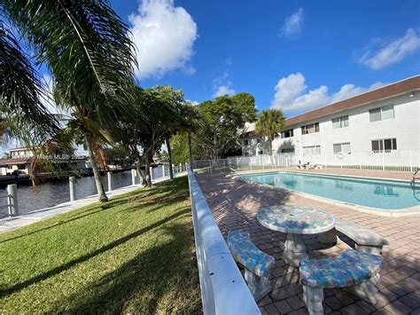 Se Th Ave Unit Pompano Beach Fl Condo For Rent In