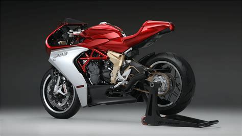 Motorrad Vergleich Triumph Speed Triple Rr Vs Mv Agusta