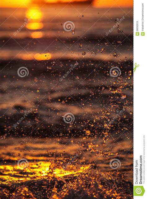 Sunrise And Shining Waves In Ocean Stock Image Image Of Splashing