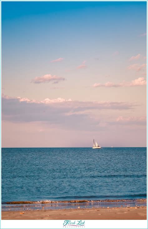 Ocean View Norfolk Engagement | Caroline+Mike - JudithsFreshLook.com