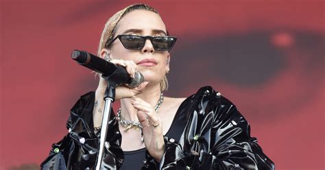 Second Life Podcast Interviews Singer Lykke Li | Who What Wear