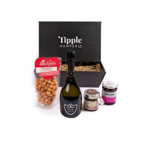 Nua Prosecco Love Hamper Abv From