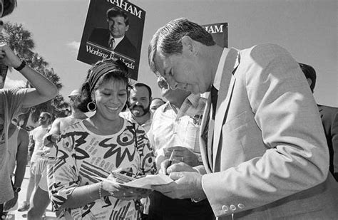 Bob Graham Former Florida Governor Dies Aged 87