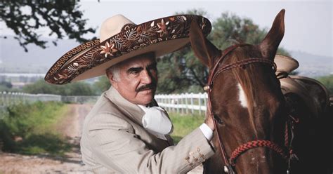 Muere Vicente Fernández El Charro De Huentitán