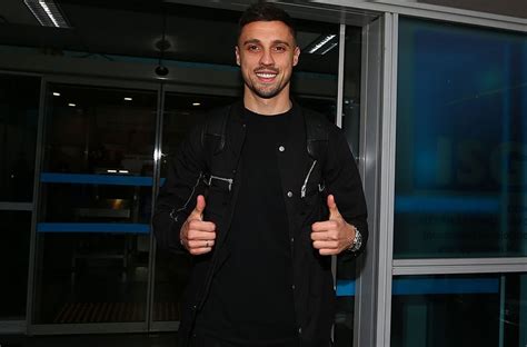 Fenerbah Enin Yeni Transferi Rade Krunic Sakat M Ne Zaman Oynayacak