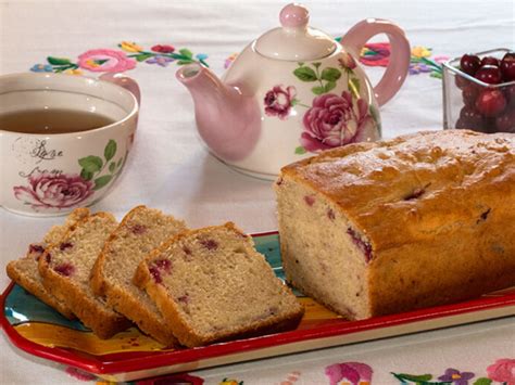 Cake à la crème frangipane aux canneberges confites une recette anti