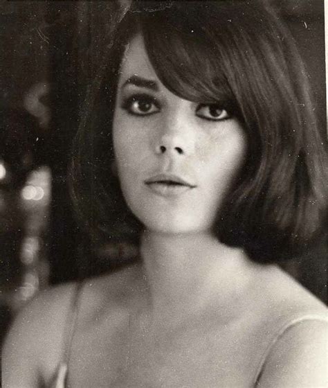 A Classic Blackandwhite Headshot Of Natalie With Bangs Natalie Wood