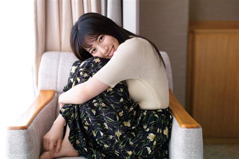 画像1236 日向坂46河田陽菜、美脚のぞくスウェット姿＜1st写真集「思い出の順番」先行カット＞ モデルプレス