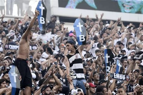 Corinthians é denunciado pelo STJD