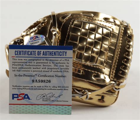 Omar Vizquel Signed Rawlings Gold Mini Baseball Glove Inscribed 11x GG