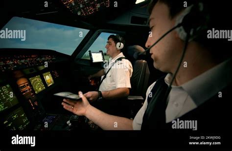 A321 cockpit Stock Videos & Footage - HD and 4K Video Clips - Alamy