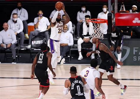 Lebron Brilha Pontos E Show De Tocos Lakers Vencem Os Rockets E