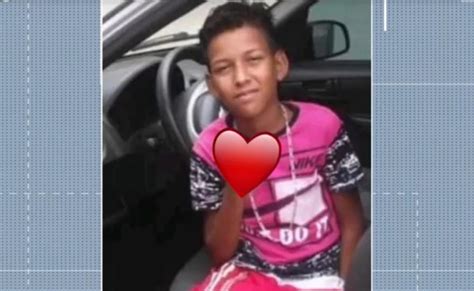 Nunca Pegou Numa Arma Pai De Adolescente Morto Em Opera O Da Pm Em