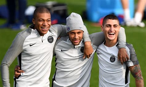 Psg Dopo Messi Scappano Tutti In Partenza Verratti Neymar E Mbappe