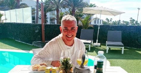 Kiko Hern Ndez Presume De Sus Lujosas Vacaciones En Lanzarote Con Sus Hijas