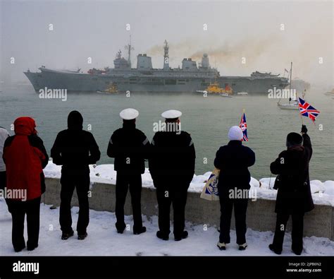 Hms Ark Royal Arrives In Portsmouth For The Last Time Pic Mike Walker