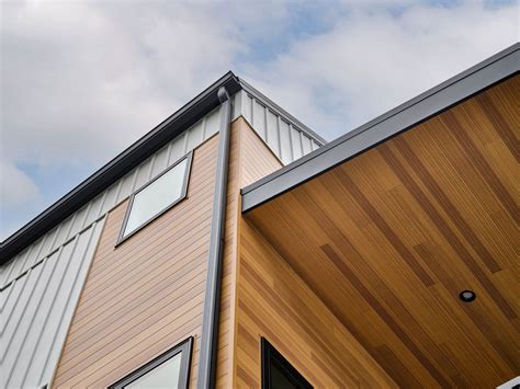 Vesta Plank Steel Siding Quality Edge