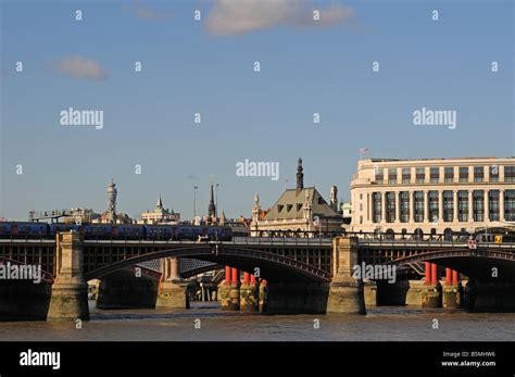 Blackfriar Railway Bridge Hi Res Stock Photography And Images Alamy