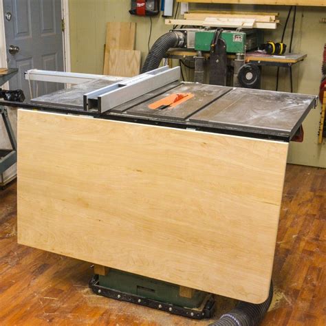 How To Build An Innovative Folding Outfeed Table For The Table Saw