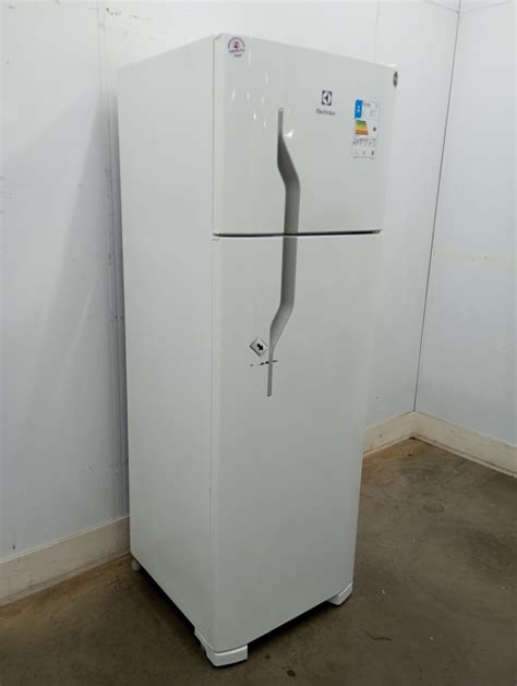 Refrigerador Electrolux Dc A Duas Portas Cycle Defrost L Dc A