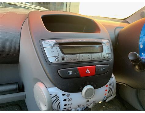 Toyota Aygo 2010 Fitted With Alpine UTE 200BT Bluetooth Car