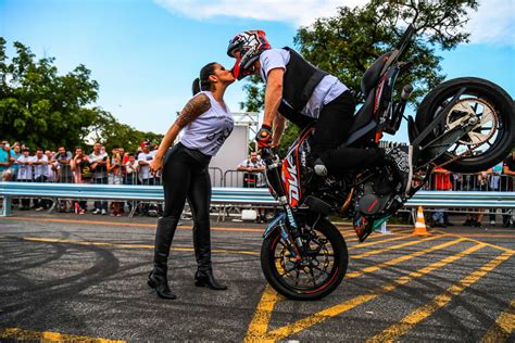 Lançamento Mundial Rok Bagoros Com A Ktm 200 Duke No Brasil