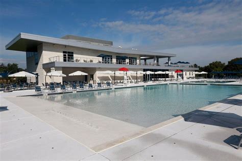 This Pool Club Was Stuck In The 60s Now Its A Posh Modern Retreat