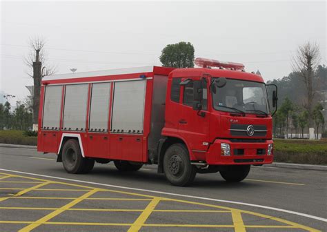 Low Price New HOWO Dongfeng Japanese Isuzu Ftr Mini 4X2 6m3 Water