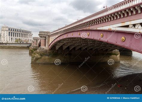 Blackfriar S Bridge London Stock Photo Image Of Transport