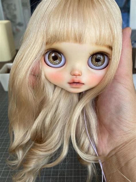 Pin Em Blythe Doll Little Doll Bonecas Looks